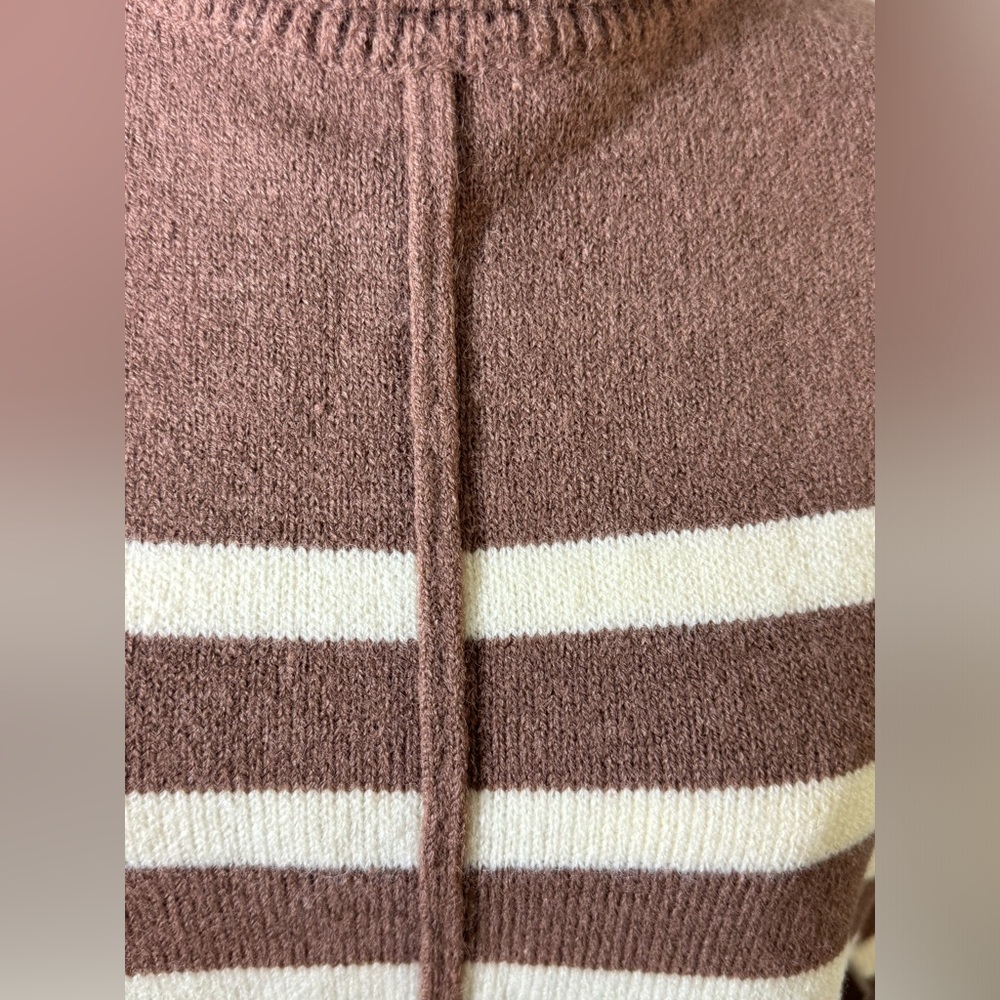 Line & Dot NWT brown super soft turtleneck sweater size small Revolve - Picture 7 of 13